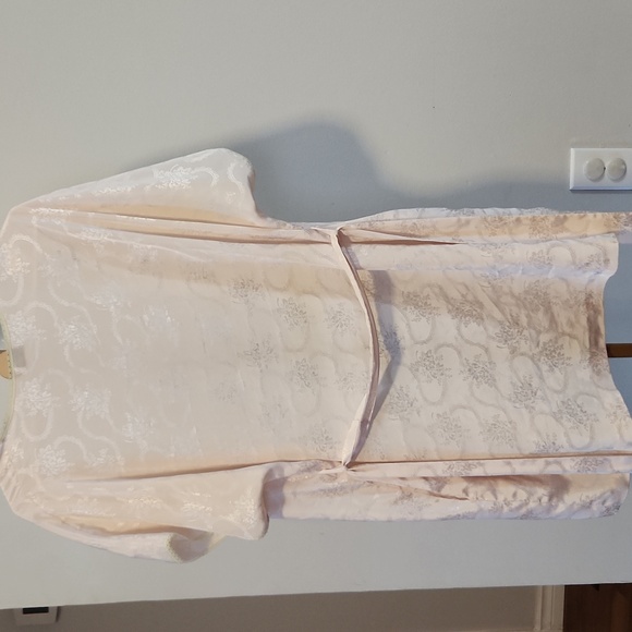 🧑‍🎄10/10🧑‍🎄Dusty Pink Robe - Picture 5 of 5